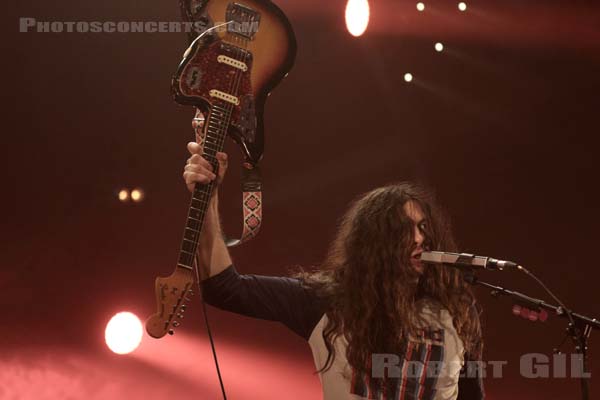 KURT VILE AND THE VIOLATORS - 2015-10-30 - PARIS - Grande Halle de La Villette - 